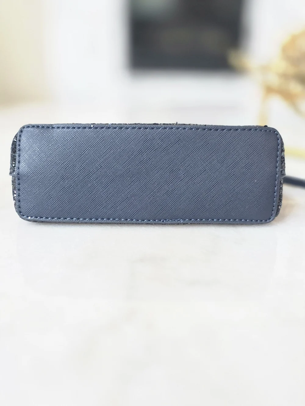 Kate Spade New York Greta Court Glitter Cosmetic Pouch Navy Blue New W/O Tag.
